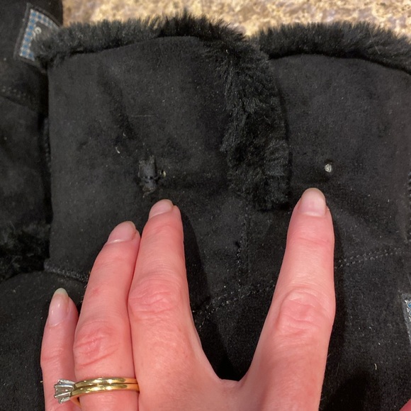 Sketchers Black Boots WITH FLAWS 7 Price is Firm FLAWED - Picture 3 of 17